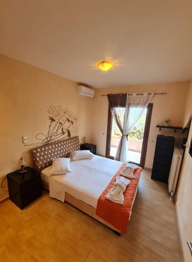 Loukia'S Studios And Apartments Paramonas  Luaran gambar