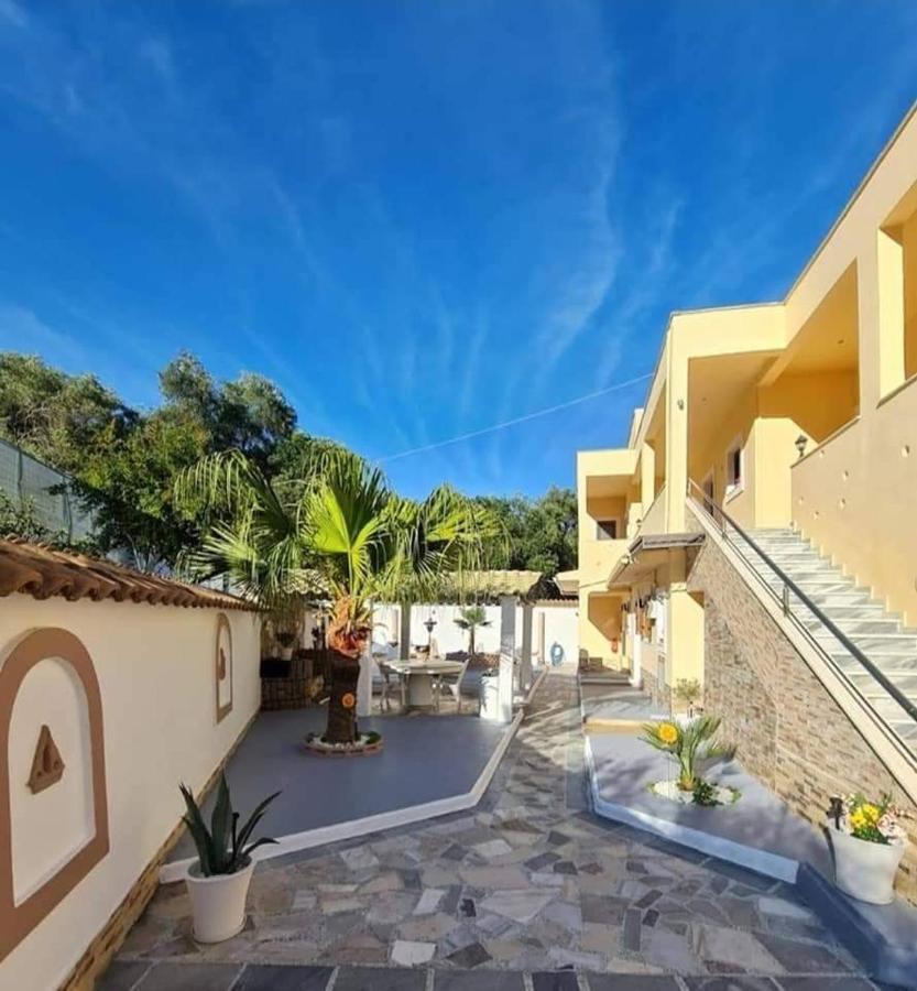 Loukia'S Studios And Apartments Paramonas  Luaran gambar